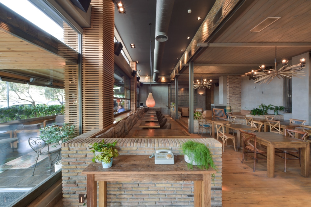cafe#bar#restaurant#wood#concrete wall#brick#architecture#interior design#architexturestudio#roundcubephotography.jpg